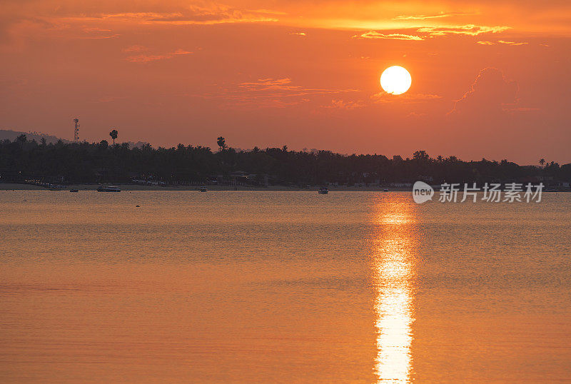 Sunset beach in Ko Samui, Thailand